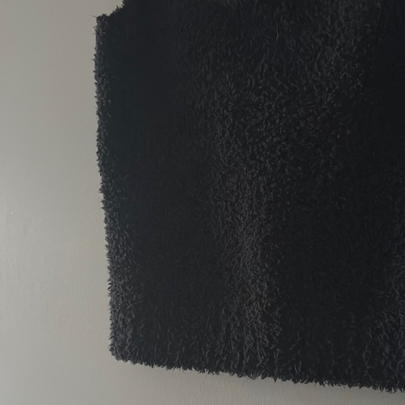 SKIMS Black Fuzzy Sleeveless Tank Top - cozy collection NWOT very soft + comfy - Picture 5 of 7
